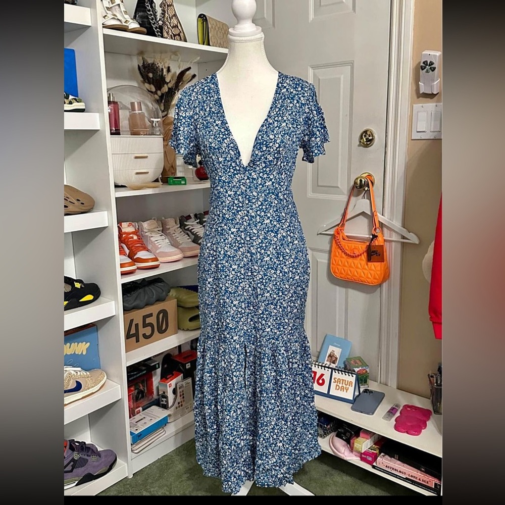 Floral v-neck midi dress, brand new with tags